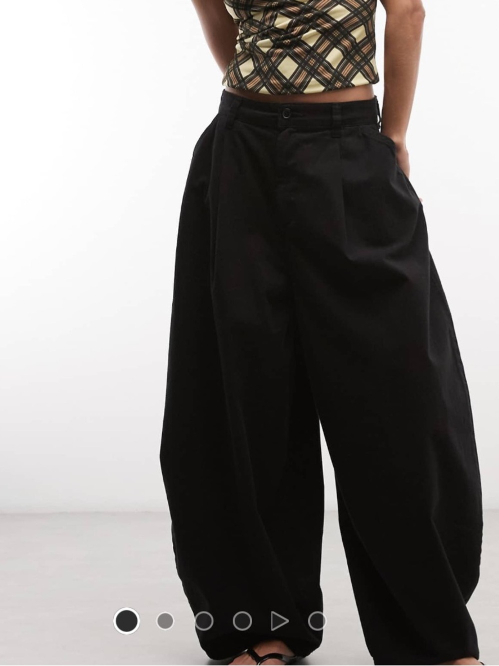 Balloon Pants in Black